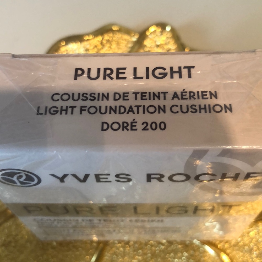 Yves Rocher Pure Light Cushion Foundation - Picture 3 of 3